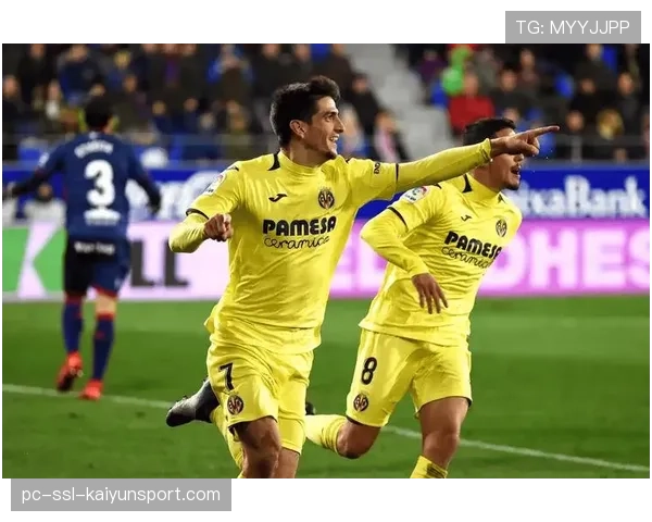 实时：奥萨苏纳0-0比利亚雷亚尔，比赛因球迷投掷杂物中断十分钟